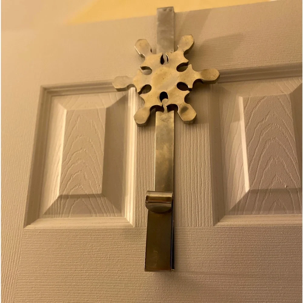 Silver Door Hanger